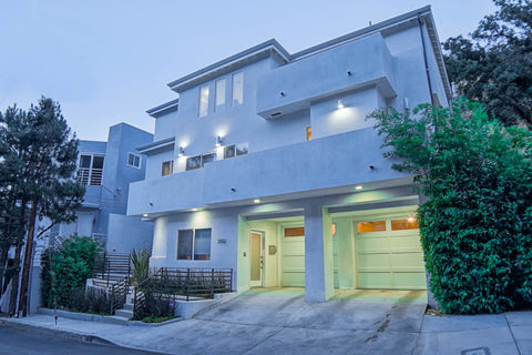 3552 Dixie Canyon Pl